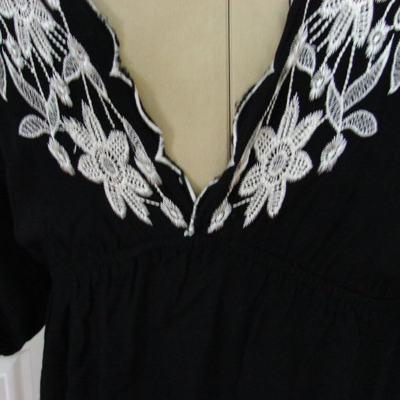 Black W/White Embroidered Floral Dress Tunic Top S - Picture 8 of 15